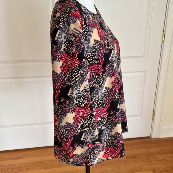 Trina Turk silk print blouse shades of camel black, gray, wine and neon pink - Picture 3 of 6